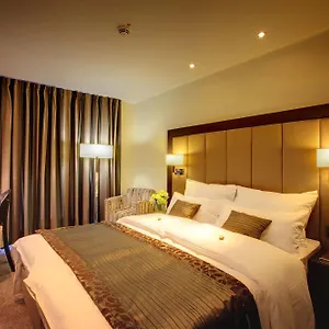 Favor 4*, Düsseldorf Niemcy